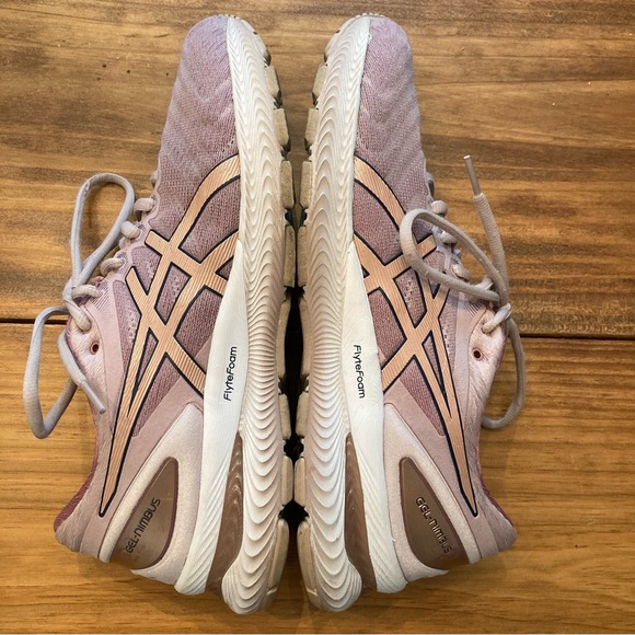 ASICS Gel-Nimbus 22 Running Shoes EUC - Picture 4 of 10